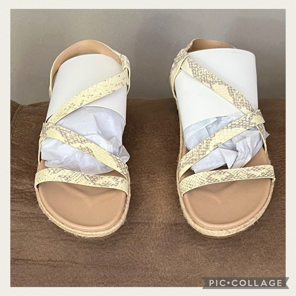 NEW Lucky Brand Cream Gray Reptile Print Straw Sole Bohemian Strappy Sandals - Picture 5 of 6